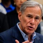 Greg Abbott Pushes Back on White House Criticism After Busing Illegal Aliens to VP’s Home on Christmas Eve | USNN World News Greg Abbott Pushes Back on White House Criticism After Busing Illegal Aliens to VP’s Home on Christmas Eve