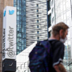 Musk Auctioning Off Wares at Twitter Headquarters | USNN World News Musk Auctioning Off Wares at Twitter Headquarters