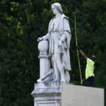 Philadelphia Removes Box Covering Christopher Columbus Statue After Court Ruling | USNN World News Philadelphia Removes Box Covering Christopher Columbus Statue After Court Ruling