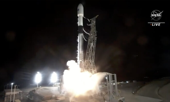 Satellite Launched to Map the World’s Oceans, Lakes, Rivers