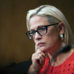Senator Kyrsten Sinema Quits Democrat Party in Senate Shakeup | USNN World News Sen. Kyrsten Sinema Quits Democrat Party in Senate Shakeup