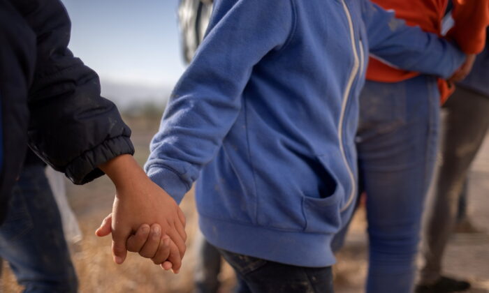 Senators Press HHS as Whistleblower Alleges Unaccompanied Children Being Transferred to Criminals