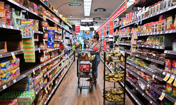Vast Majority of Americans Don’t Expect Their Finances to Improve in 2023, Cite Inflation
