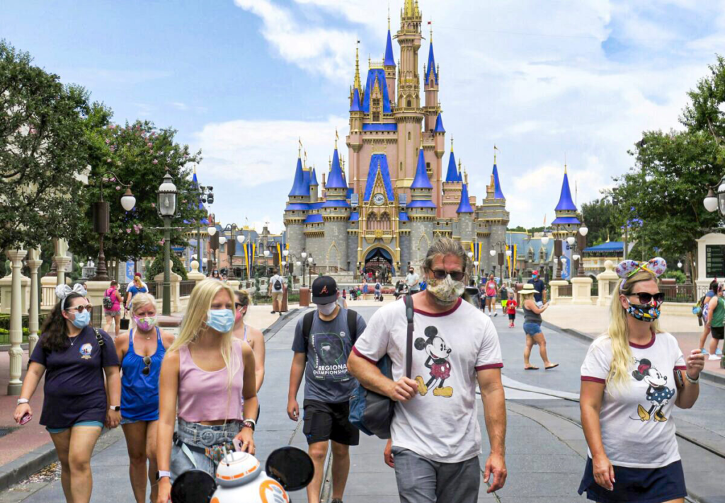 Disney Facing Updated Lawsuit From More Employees Fired Over Refusing Masks, COVID-19 Vaccinations | USNN World News Disney Facing Updated Lawsuit From More Employees Fired Over Refusing Masks, COVID-19 Vaccinations | USNN World News