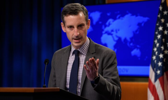 US Pledges ‘Consequences’ for China if it Provides Military Aid to Russia