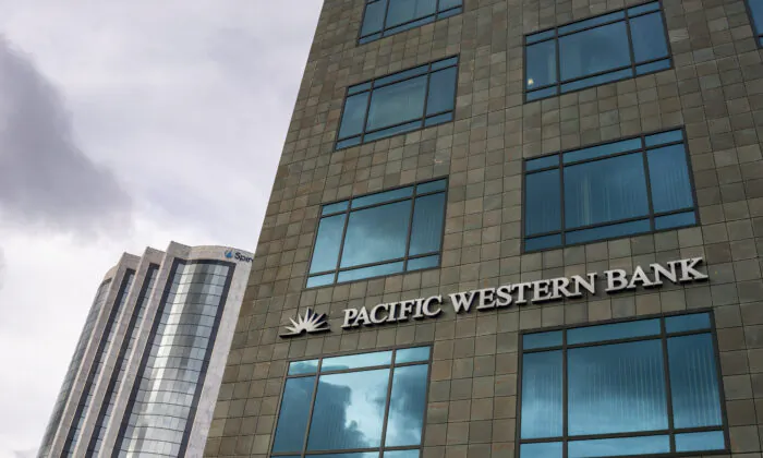 PacWest Confirms It’s Considering Sale as Stock Selloff Deepens
