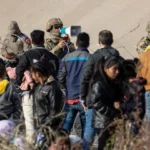 Title 42 Set to Expire as Thousands of Migrants Approach Southern Border | USNN World News Title 42 Set to Expire as Thousands of Migrants Approach Southern Border