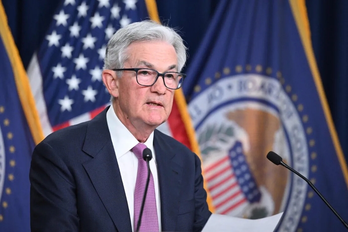 Federal Reserve Keeps Interest Rates Unchanged, Leaves Door Open to More Rate Hikes