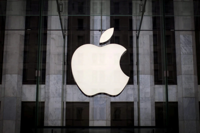 Apple’s Market Value Ends Above $3 Trillion for First Time