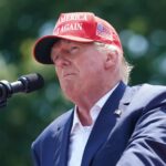 DeSantis ‘Desperately Trying to Get Out’ of 2024 Presidential Race: Trump | USNN World News DeSantis ‘Desperately Trying to Get Out’ of 2024 Presidential Race