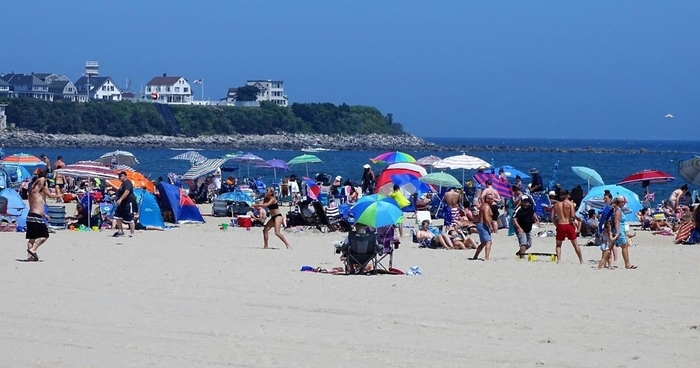 More Than 100 Million Americans Under Heatwave Alerts as Scorching Weather Set to Intensify