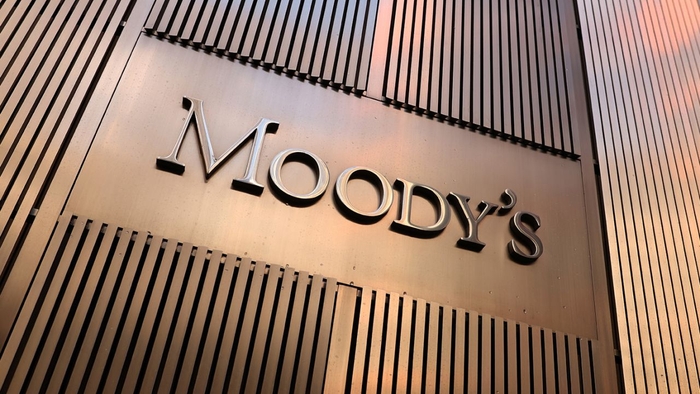 Moody's Downgrades Credit Ratings of Regional US Banks, Could Cut Others