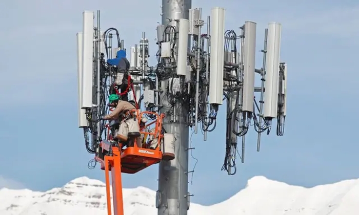 Pentagon on Different Wavelength With Wireless Telecoms in Plan to 'Share' Frequencies