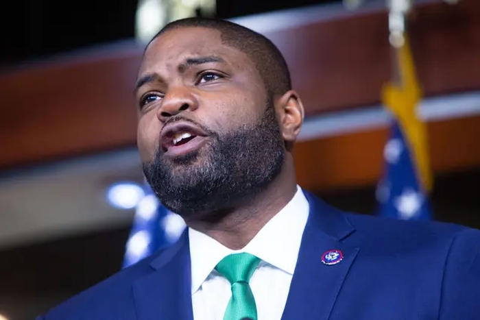 Failed Funding Vote Exposes Depth of Divide Between House Republicans