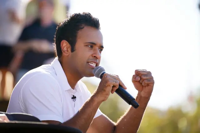 Vivek Ramaswamy Reveals 'Declaration of Independence From China'