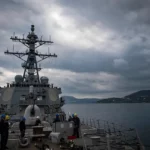 Pentagon Says US Warship, Commercial Ships Attacked in Red Sea; Houthis Claim to Attack 2 Ships | USNN World News Pentagon Says US Warship, Commercial Ships Attacked in Red Sea; Houthis Claim to Attack 2 Ships