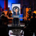 Texas Governor Signs Law Giving Police Power to Arrest Illegal Immigrants | USNN World News Texas Governor Signs Law Giving Police Power to Arrest Illegal Immigrants