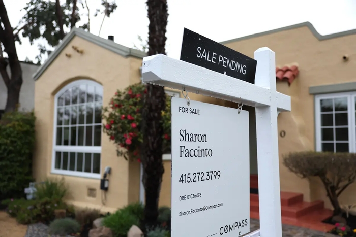 US Home Prices Again Rise as Tight Supply, Mortgage Rates Evaporate Affordability