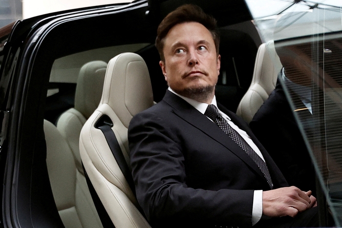 Tesla's Musk predicts AI will be smarter than the smartest human next year