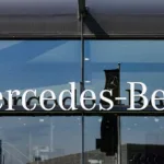 Mercedes Vows to Keep Making Gas-Powered Engines as EV Transition Slows | USNN World News Mercedes Vows to Keep Making Gas-Powered Engines as EV Transition Slows