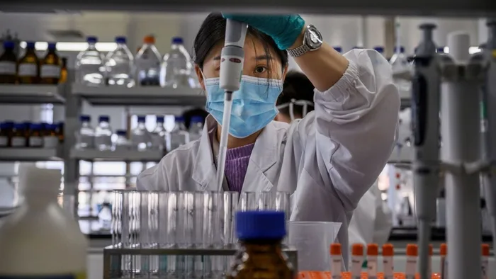 COVID-19 Vaccines One Likely Factor Behind 20,000 ‘Excess Deaths’: Scientist