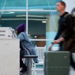Charlotte Airport Workers Strike Over Low Wages as Busy Thanksgiving Travel Week Begins | USNN World News Charlotte Airport Workers Strike Over Low Wages as Busy Thanksgiving Travel Week Begins