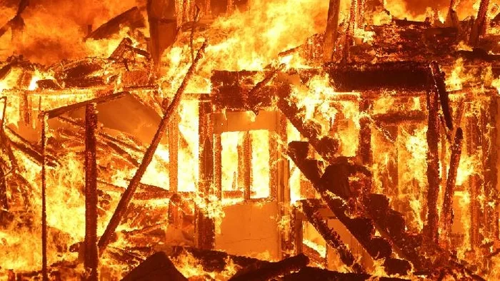 Death Toll Rises to 10 as Thousands of Homes Destroyed in LA Fires