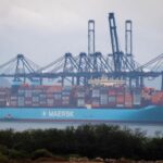 Data Reveal Drop in US Imports From China Amid Tariff Showdown | USNN World News Data Reveal Drop in US Imports From China Amid Tariff Showdown