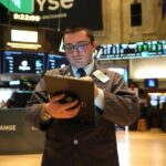 Market Review: Stocks Retreat on Fed Caution and Trade Uncertainty | USNN World News Market Review: Stocks Retreat on Fed Caution and Trade Uncertainty