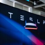 Tesla Stock Tanks 14 Percent as Trump-Musk Feud Intensifies | USNN World News Tesla Stock Tanks 14 Percent as Trump-Musk Feud Intensifies