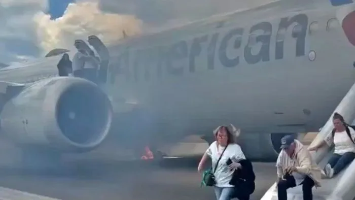 Passengers Forced to Evacuate American Airlines Flight on Runway After Mechanical Issue
