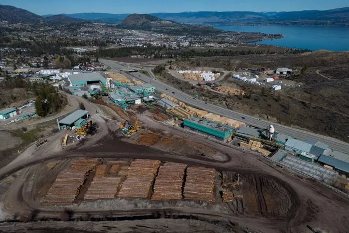 US Imposing 20.56 Percent Anti-Dumping Duties on Canadian Softwood