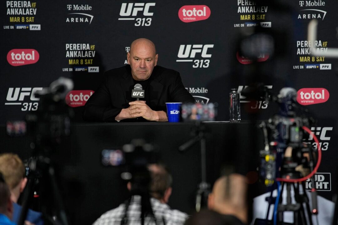 Chimaev Wins UFC Middleweight Belt by Unanimous Decision