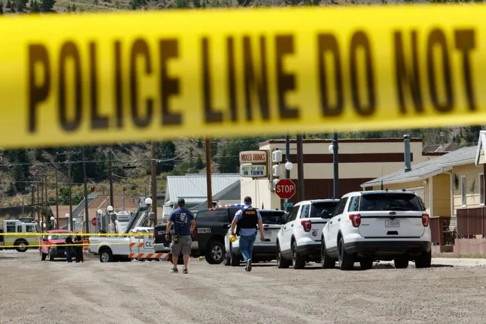 Law Enforcement Search for Shooting Suspect After 4 Killed in Montana