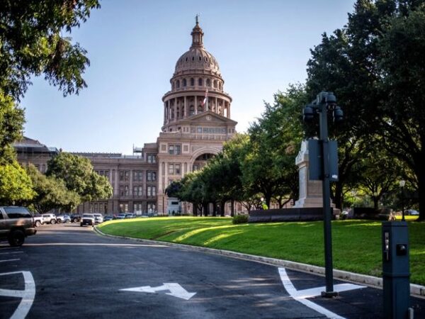 Texas Senate Passes Redistricting Map Favoring Republicans