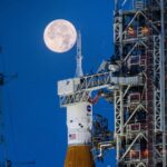 Trump Signs Order Easing ‘Restrictive’ Space Industry Rules