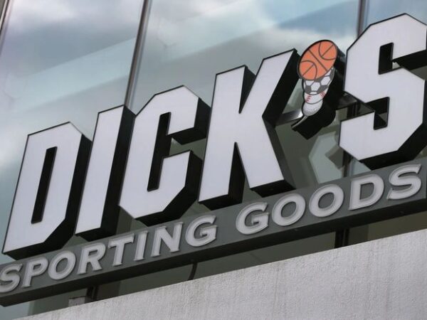 Dick’s Sporting Goods Finalizes $2.4 Billion Purchase of Foot Locker
