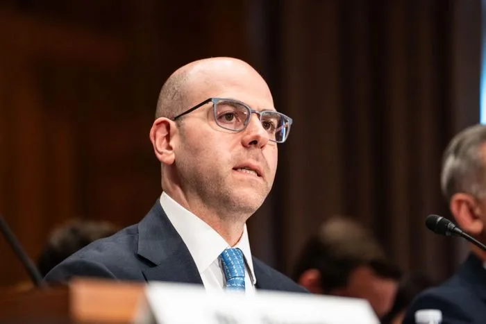 Trump’s Fed Appointee Seeks Sharper Rate Cuts