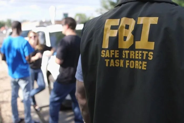 FBI, LAPD Raid Gang Linked to Mexican Mafia