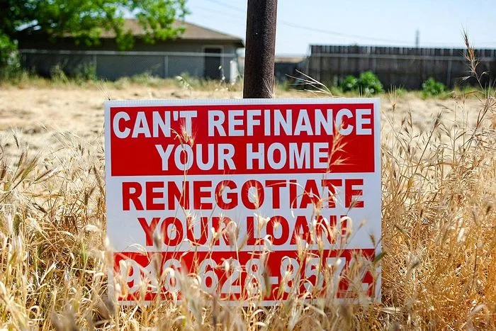 US Foreclosure Filings Jump 17 Percent to 101,000 Properties