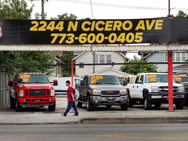 Upside-Down Auto Loans Climb to Record Average of $6,905: Report