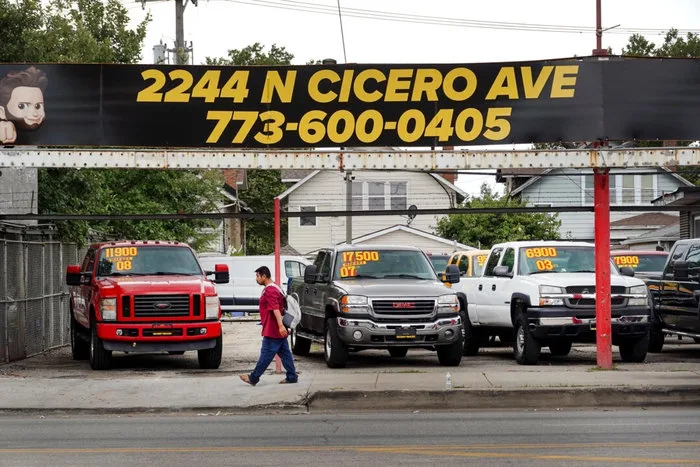 Upside-Down Auto Loans Climb to Record Average of $6,905: Report