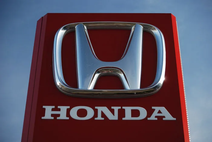 Honda Recalls 406,000 Civics Over Wheel Detachment Risk