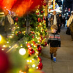 Nearly 200 Million Shoppers Expected to Hit Stores Thanksgiving Weekend | USNN World News Nearly 200 Million Shoppers Expected to Hit Stores Thanksgiving Weekend