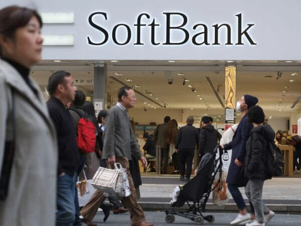 Nvidia Shares Dip as SoftBank Unloads Holdings to Fund OpenAI Investments