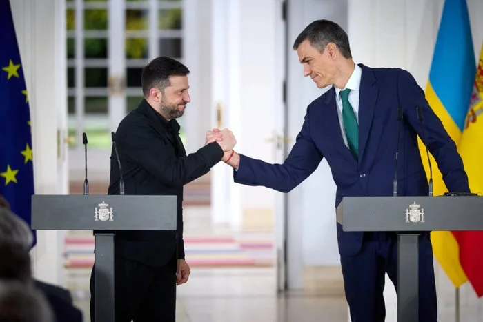 Spain Offers $946 Million in Ukraine Aid Package During Zelenskyy Visit