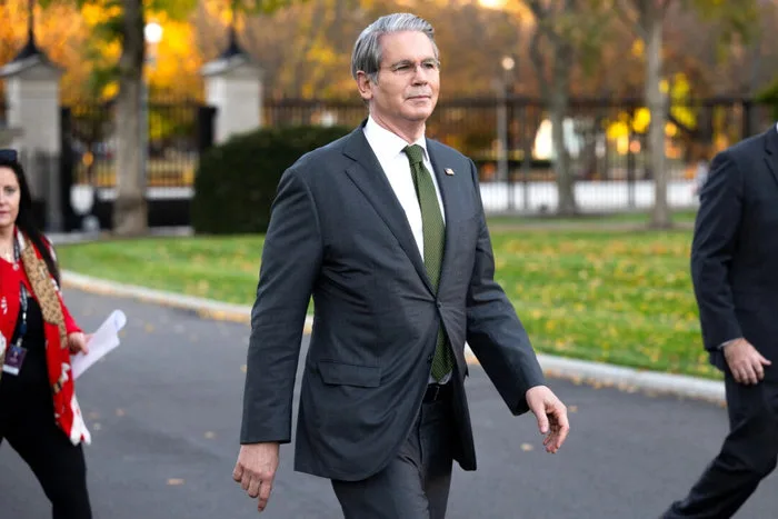 Treasury Department Working to ‘Cut Off Federal Benefits to Illegal Aliens’