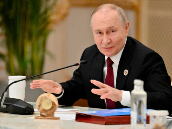 Kremlin Says Ukraine Tried to Attack Putin’s Residence, Peace Deal Stance Under Review