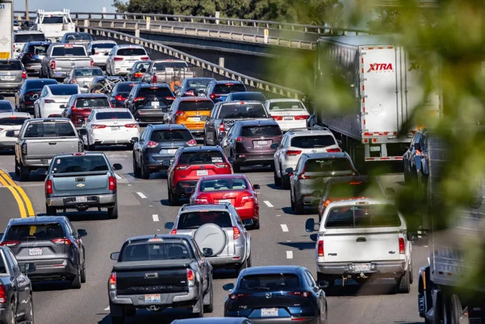 Transportation Department to Spend Nearly $1 Billion Toward Road Safety