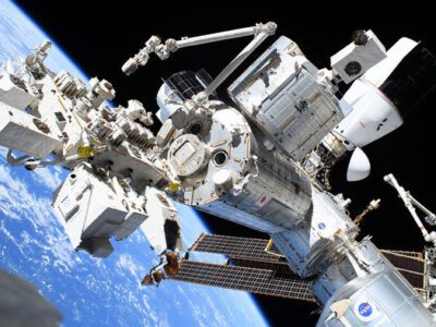 Astronauts See Real Connection Between Space Station Work and Moon Missions